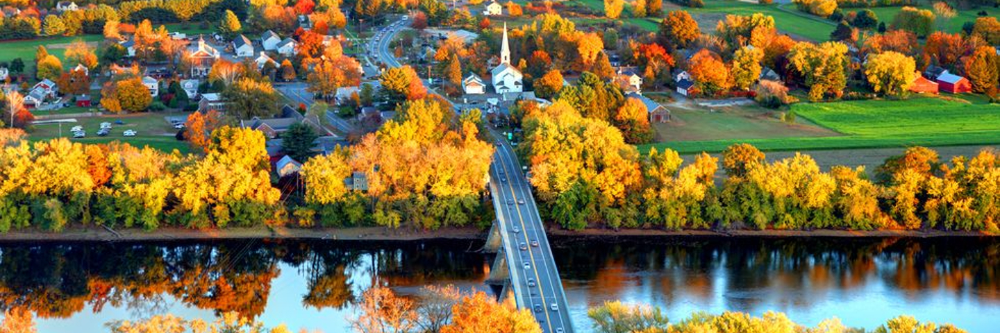 Town & Country Magazine 15 Fall Foliage Spots