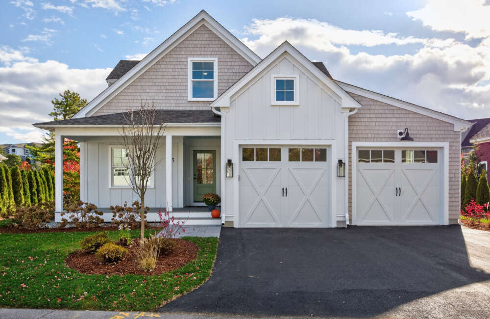 001 5 Morning Stroll